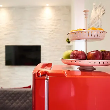 Honey House Apartment *